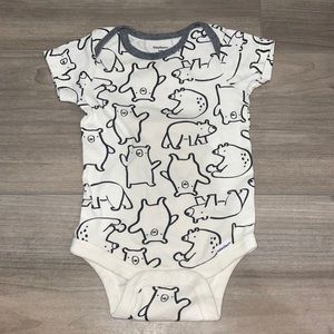Onesie size 3-6m Brand: Gerber